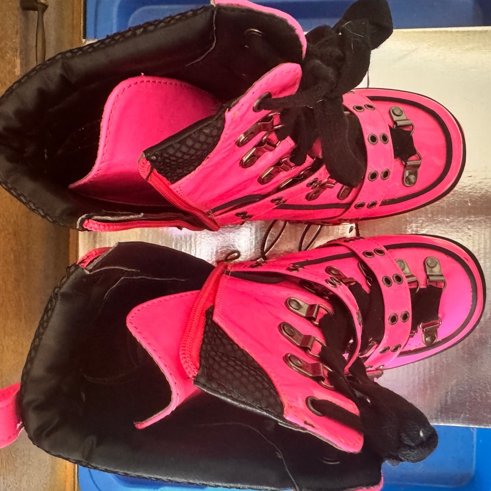 Vibrant Pink Platform Ankle Boots - Picture 8 of 8